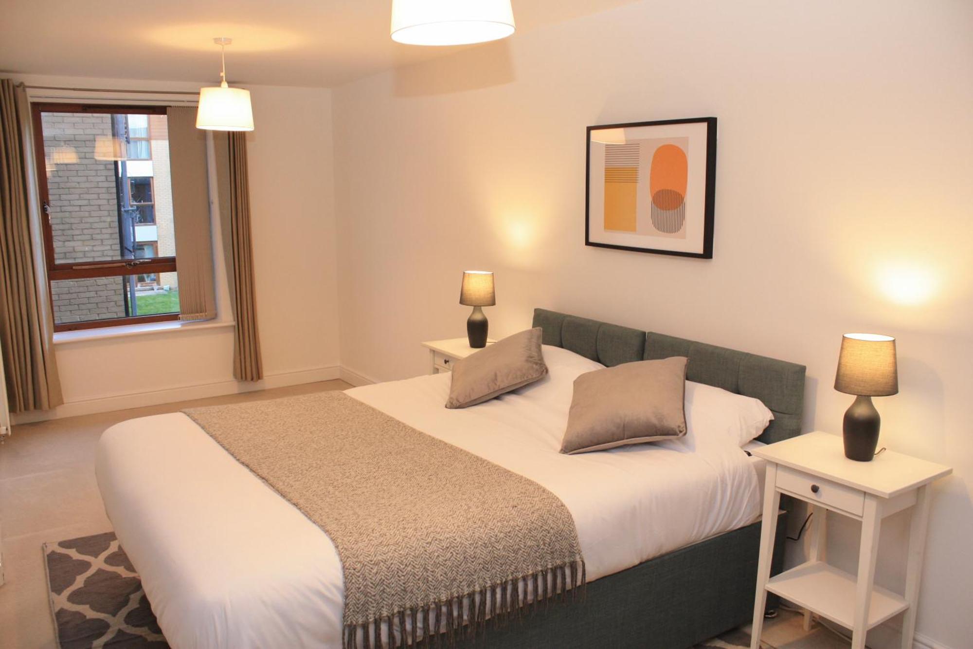 2 Bed 2 Bath Apartment & Parking - Lgw 10Min Drive Crawley  Luaran gambar